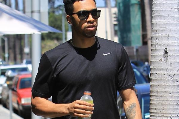 渝超联赛-重庆城市足球联赛赛程-直播比分入口直播海报：旅游、采矿有望向太空进发 “基建狂魔”太空版将上线